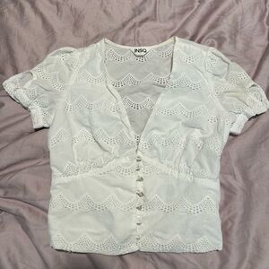 Romantic White Lace Women Top with pearl buttons
